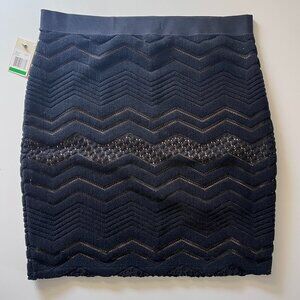 NWT Studio M black knee length pull on skirt 'Alesia' LG